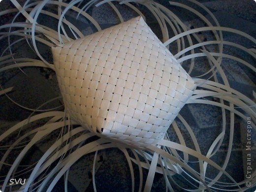 Плетение корзинки из упаковочной (полипропиленовой, стреппинг) ленты