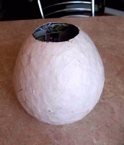 Интерьерная ваза в технике папье-маше