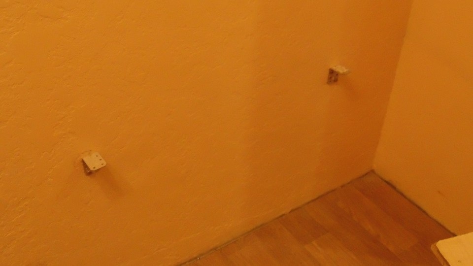 Недорогая вешалка в прихожую своими руками