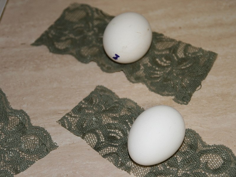 Как покрасить яйца на пасху