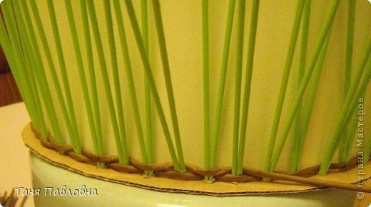 Корзина из газетных трубочек. автор таня павловна