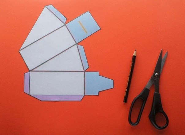 Оригинальная упаковка подарка в виде тортика Оригинальная упаковка подарка в виде тортика