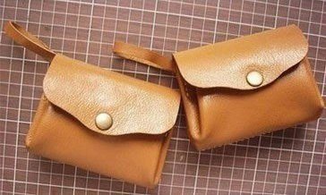 Маленькая сумочка из кожи