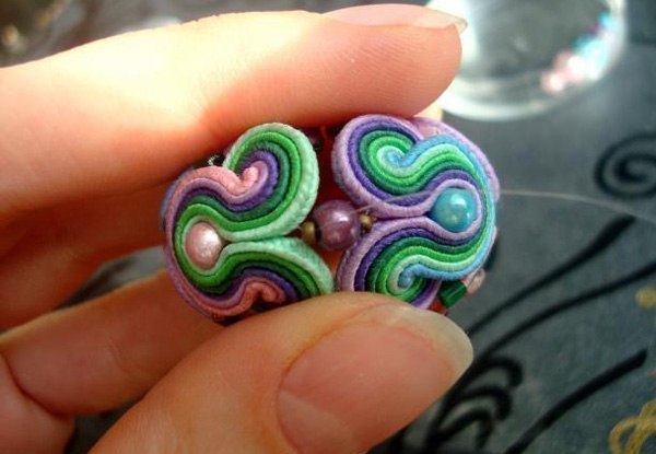 Создаем бусину в технике объемной сутажной вышивки.