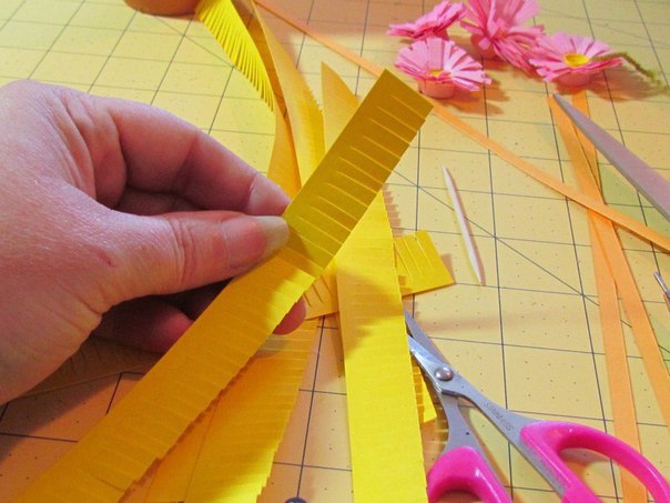 Топиарий из квиллинг-цветов. Топиарий из квиллинг-цветов.