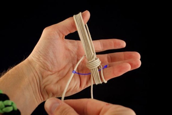 Плетение декоративного узла «обезьяний кулак» Плетение декоративного узла «обезьяний кулак»