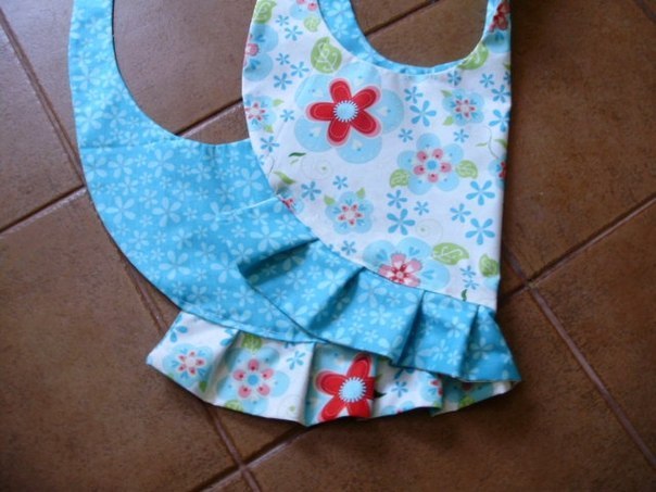 Фартучек для маленькой девочки