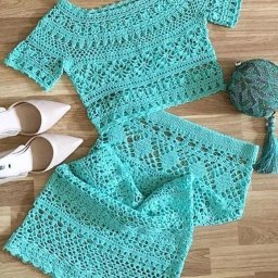 Шикарная двойка: топ и юбка