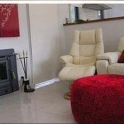 ​Бюджетный пуф из пластиковых бутылок и картона