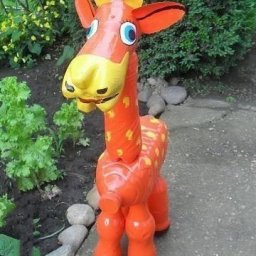 ​Идеи забавных поделок из пластиковых бутылок