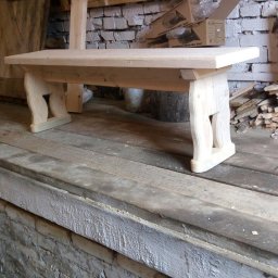 Лавка из остатков пиломатериалов