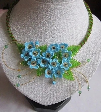 Незабудки из бисера