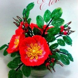 ​Шипoвник из бисера