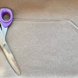 Технология пошива кармана-кенгуру