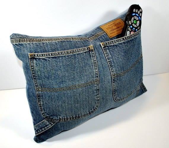 Интересная идея использования старых джинсов