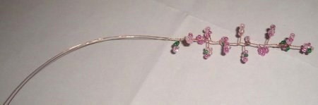Нежно-розовая цветущая сакура из бисера Нежно-розовая цветущая сакура из бисера