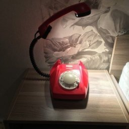 ​Ночник из старого телефона