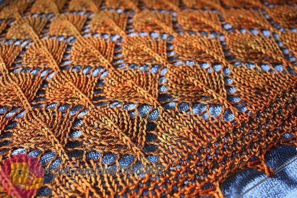 Шаль с узором из листьев и пико спицами