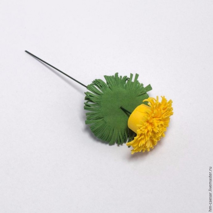 Создаем венок из одуванчиков: работаем с фоамираном