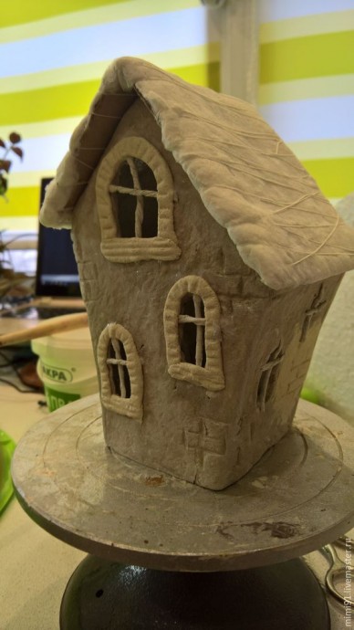 Полые фигуры из папье-маше