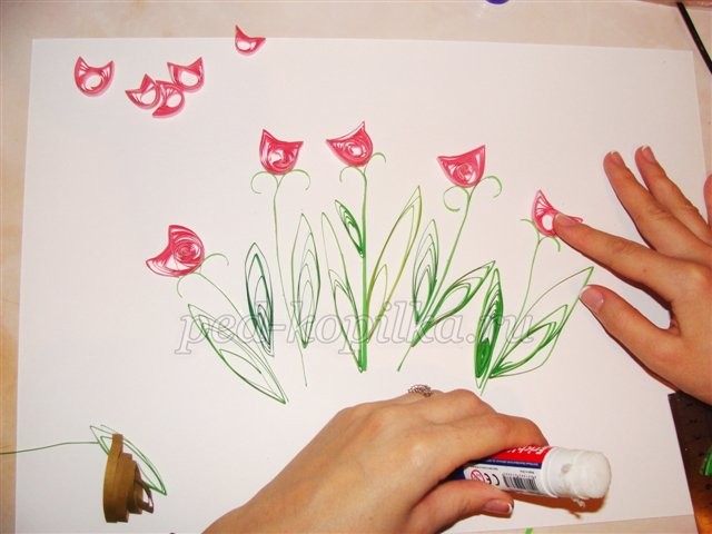 Тюльпаны в технике квиллинга: мастер-класс Тюльпаны в технике квиллинга: мастер-класс