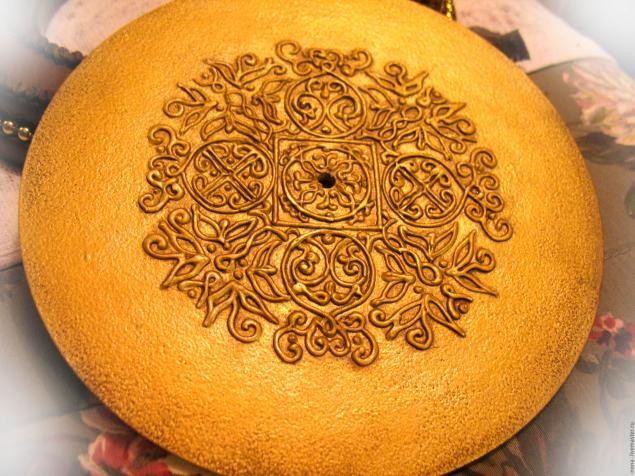 Часы с трехуровневым циферблатом