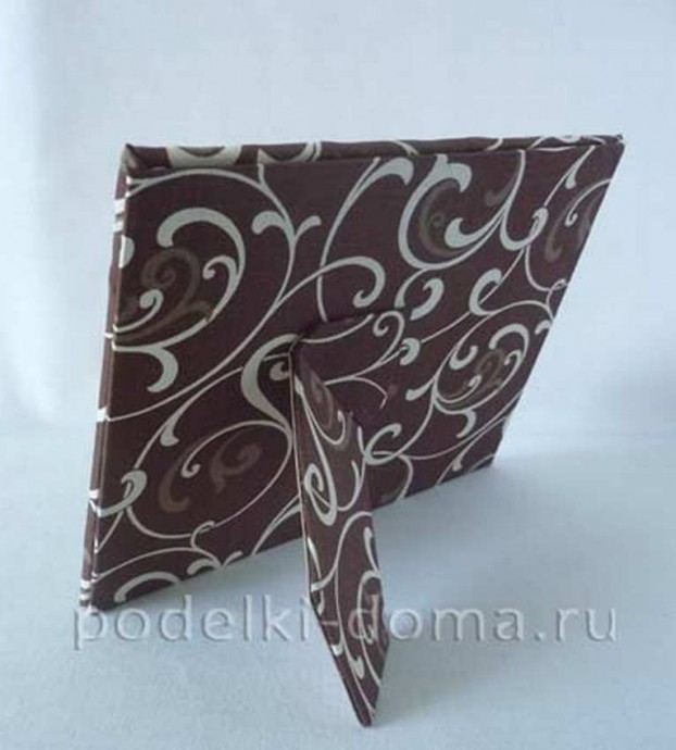 ​Мягкая рамка из картона