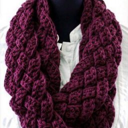 ​Необычный плетеный снуд