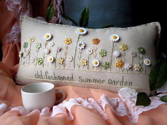 Подушки с веселым настроением: идеи