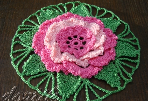 ​Схема салфетки-конструктора: середина ромашка, роза или георгин