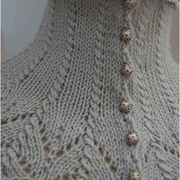 ​Воротник-манишка с застёжкой на пуговицы