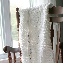 Красивый объемный плед крючком