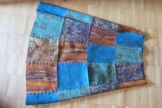 Длинная юбка в двух техниках: валяния и пэчворк