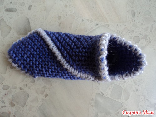 Вязаные тапочки спицами "Чиполино"