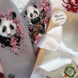 Красивая роспись по ткани