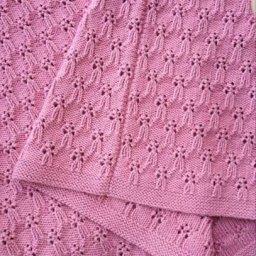 Очень интересные узоры на спицах