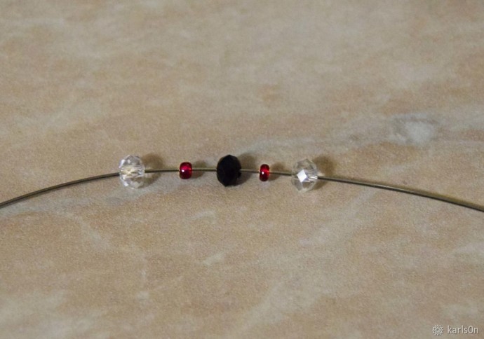 Изготавливаем брошь "Узорчатый жучок"