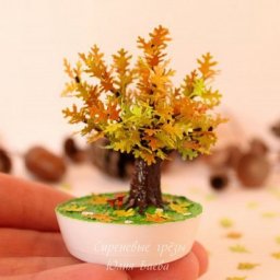 Декоративная миниатюра: осеннее дерево