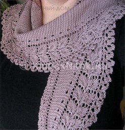 Сиреневый шарфик с листиками