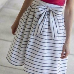 ​Полосатая юбка с высокой талией