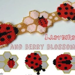 ​Божьи коровки и цветы