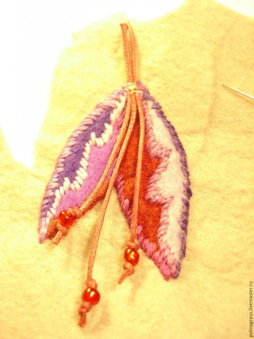 Ассимметричные серьги из фетра