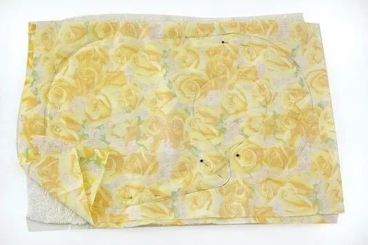 Слюнявчик для малыша: мастер-класс