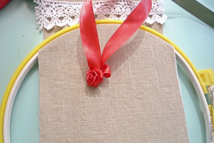 Создаем текстильный очечник с вышивкой