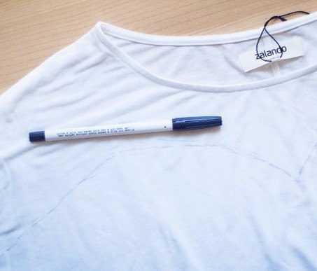 Ажурная майка сногсшибательной красоты из обычной футболки