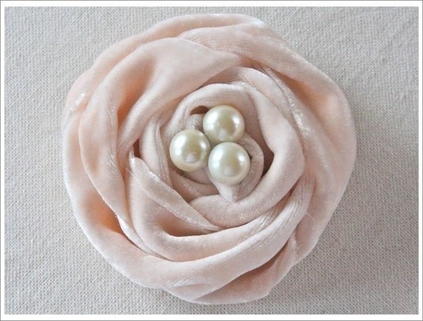 Бархатная розочка