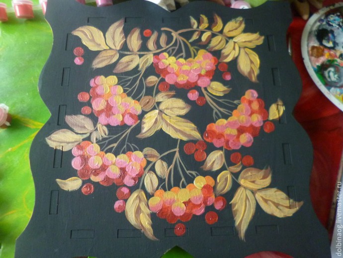 Роспись деревянной шкатулки под Жостово