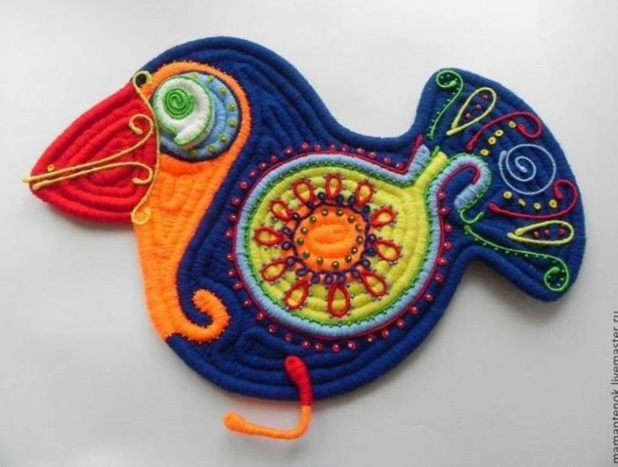 Самобытная вышивка шерстяными нитками