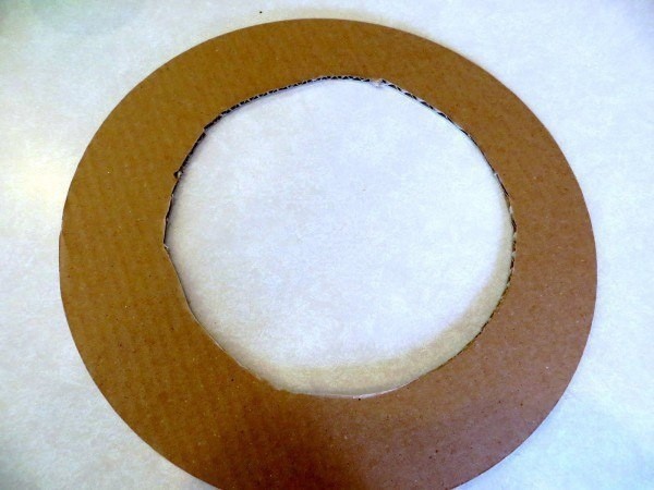 Интересное украшение на стену