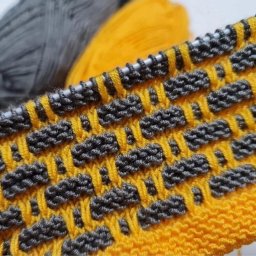 ​Очeнь кpacивый двухцветный узop спицами